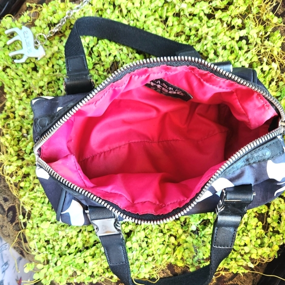 L.A.M.B. Gwen Stefani LeSPORTSac Tattoo B&W Grafitti Mini Duffle Bag EVC   9x5 - Picture 10 of 14